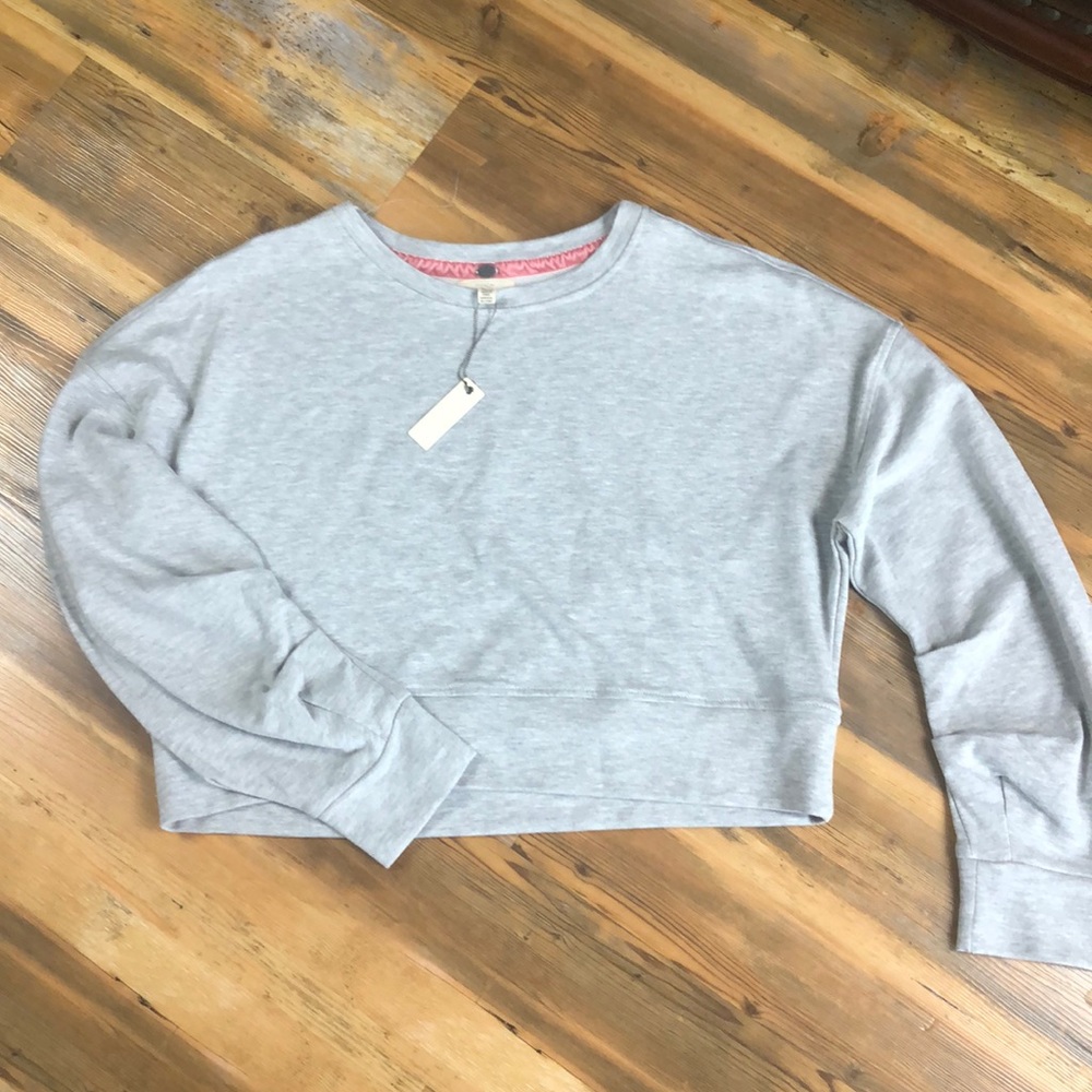 New with Tags! Crop sweatshirt